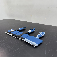 VWR Multi Chanel Pipettes Quantity 3 image 1